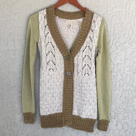 BKE Cable Knit Button Front Cardigan Sweater - Picture 3 of 9